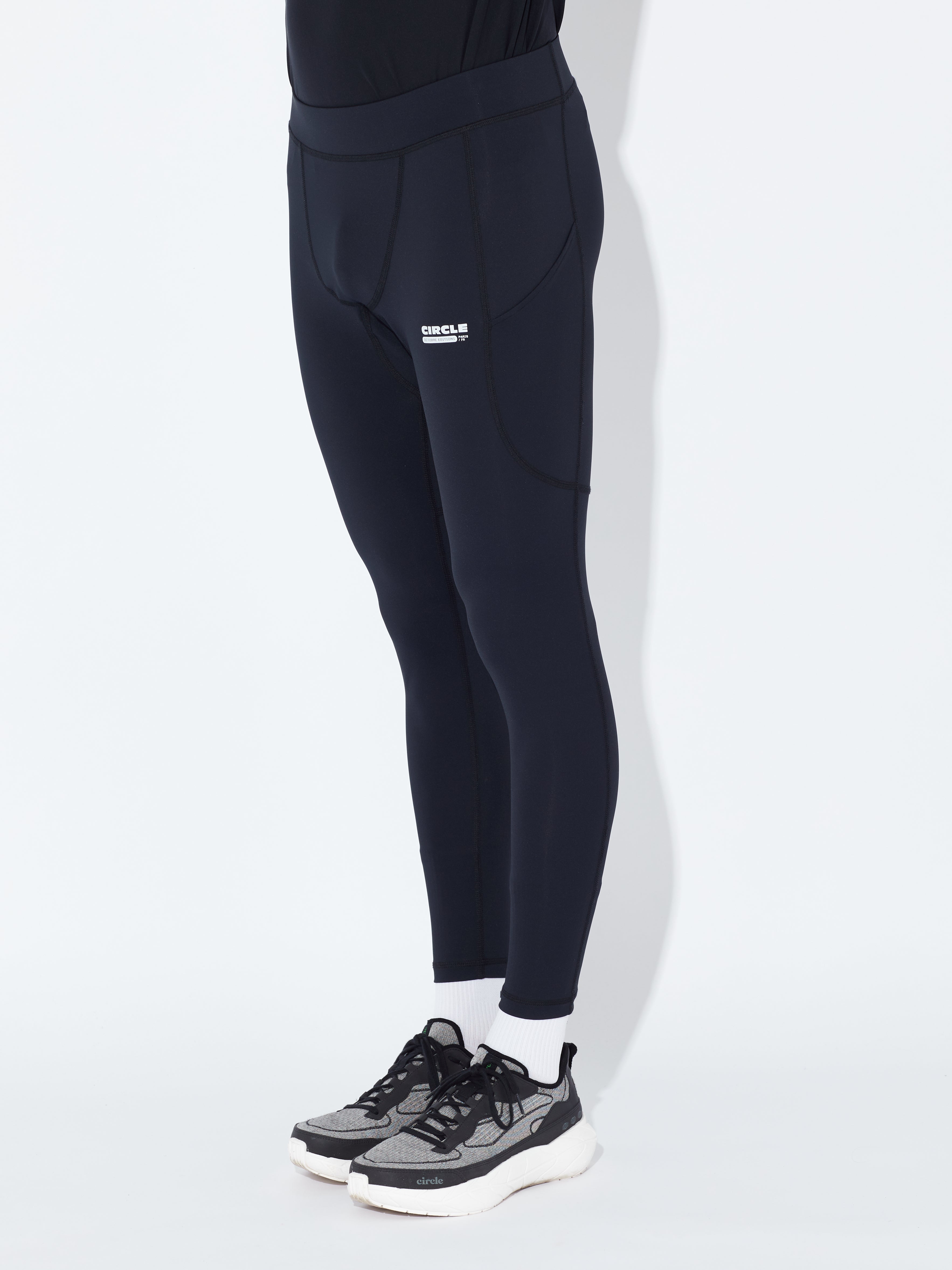 Onyx Black / M