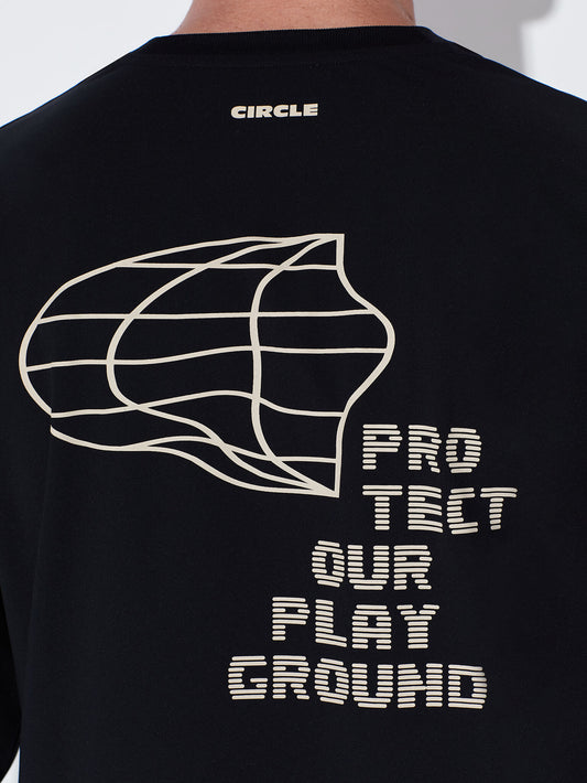 Long-sleeved POP 2.0 top & Black Everystride shorts