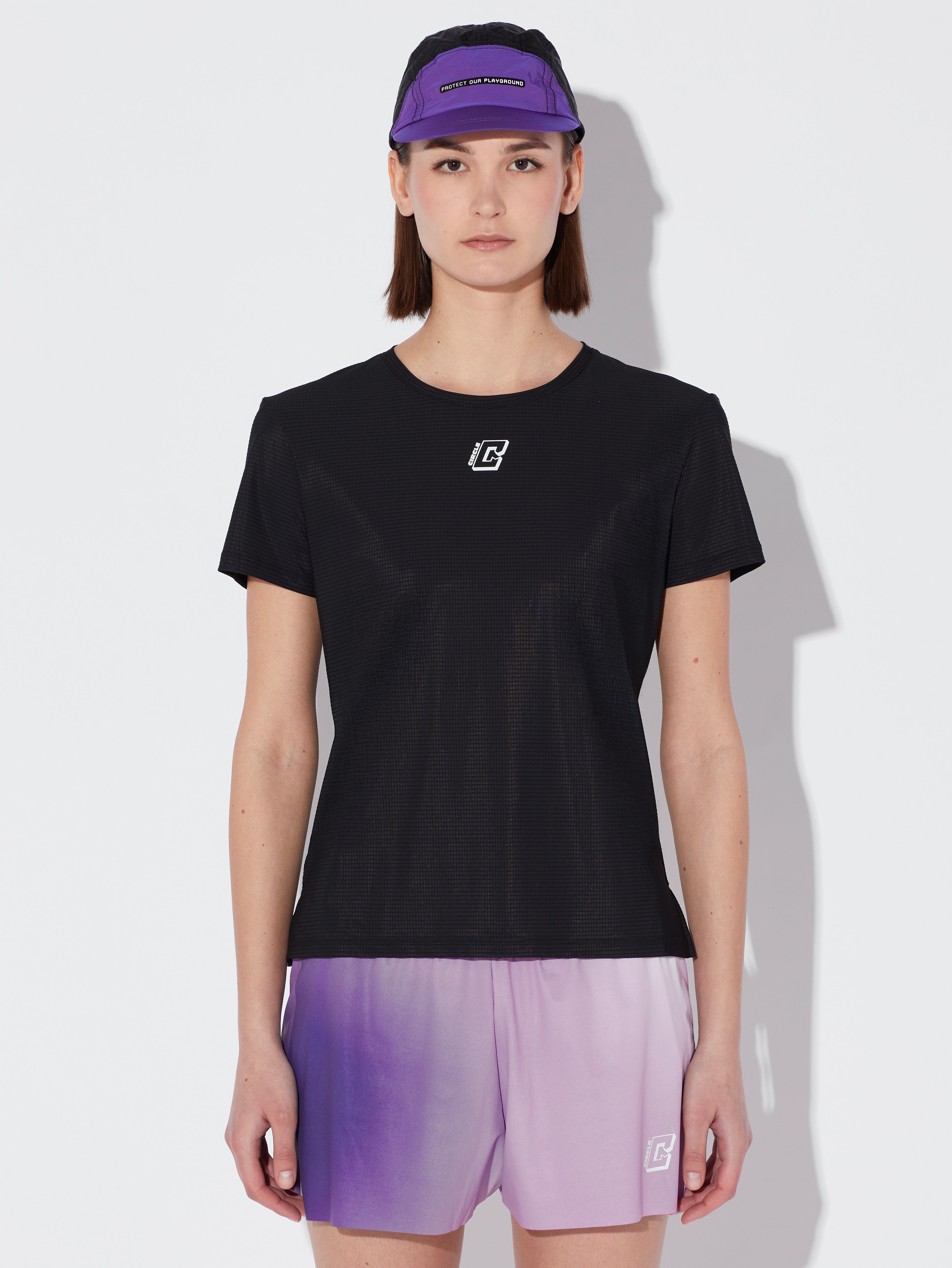T-shirt_Legend2.0_onyx_black_women_1