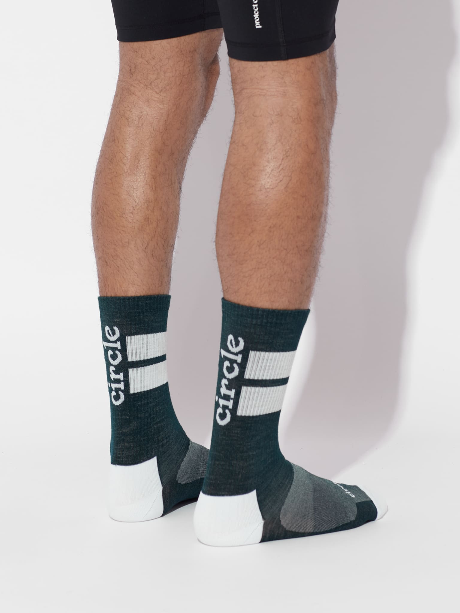 chaussettes_running_supernatural_fir_green_men_2.mp4