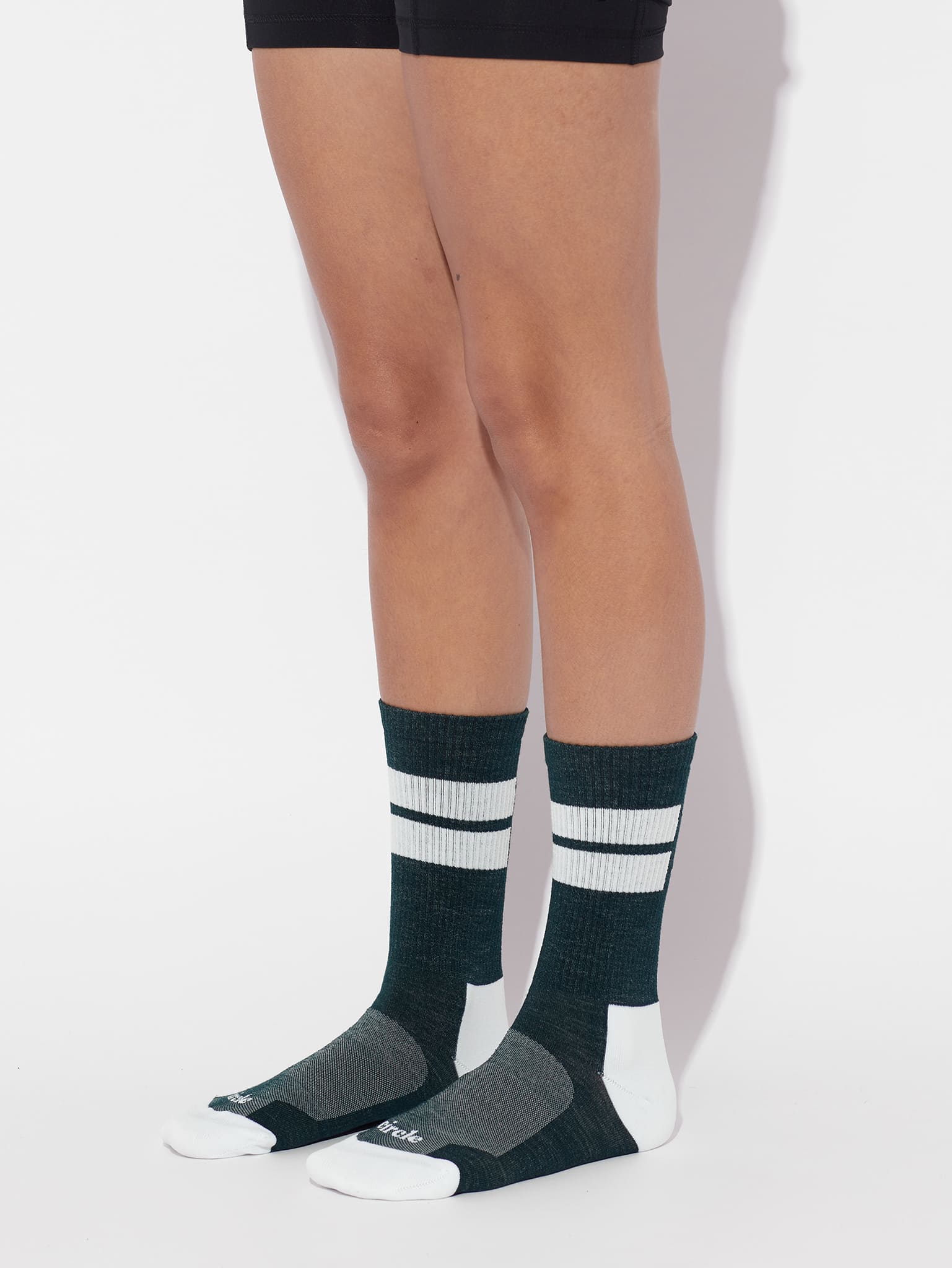 chaussettes_running_supernatural_fir_green_women_1