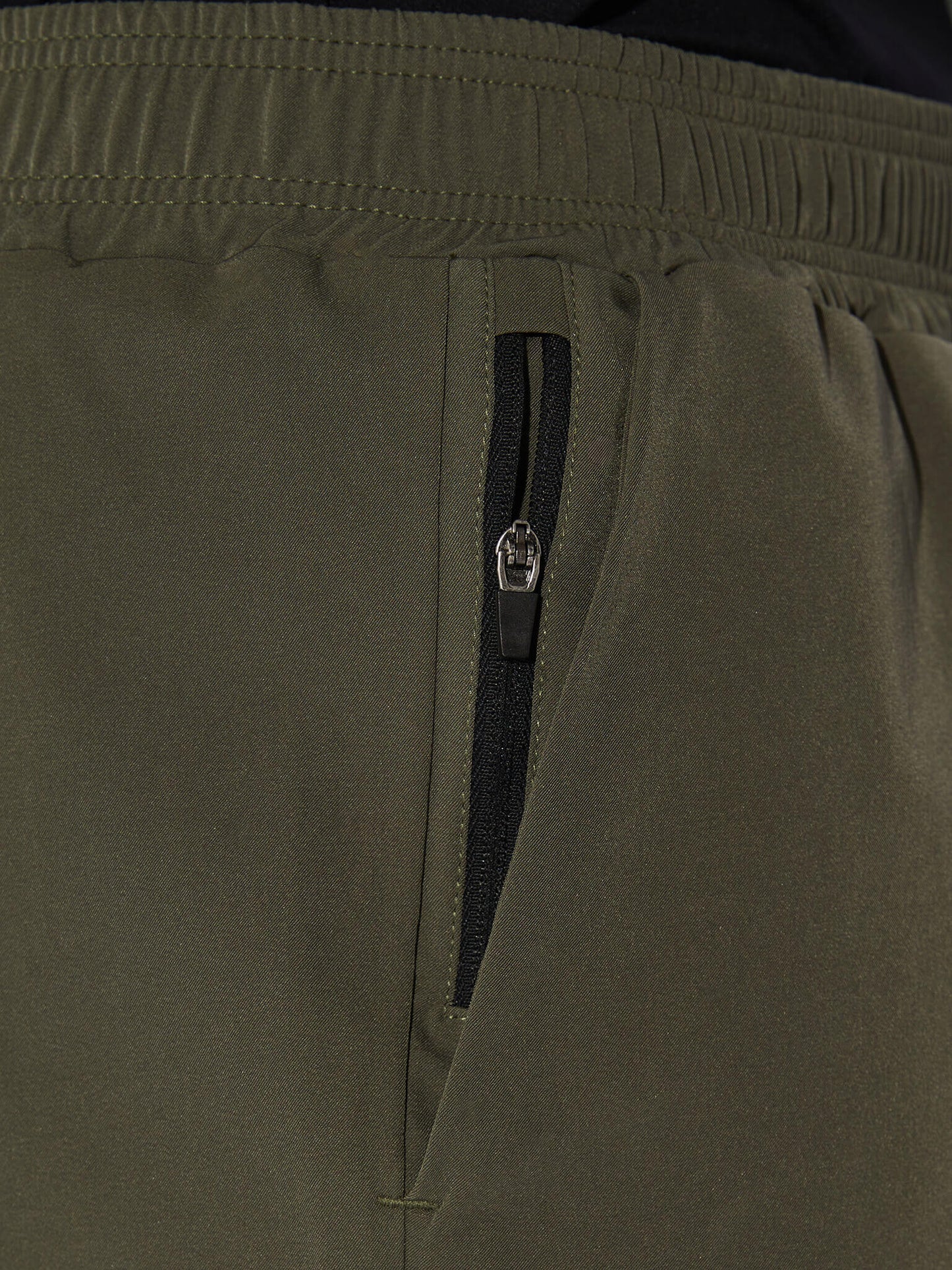 Pack T-shirt Agility Run Noir & Short Active Moss