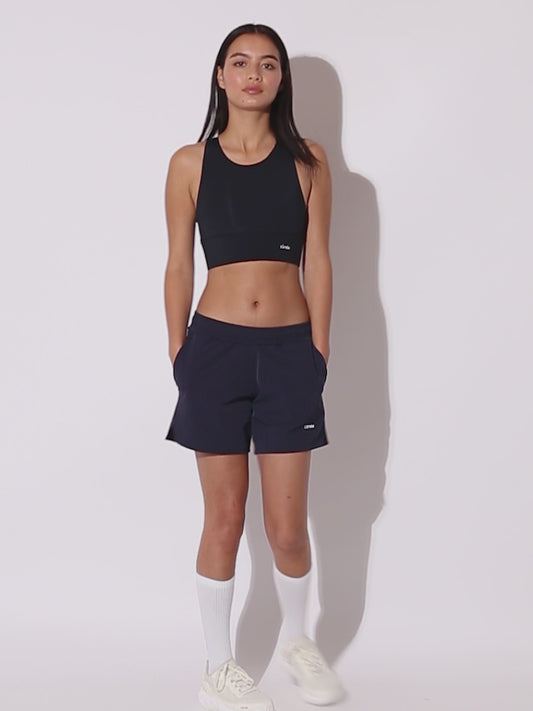 active_shorts_woman_navy_2.mp4