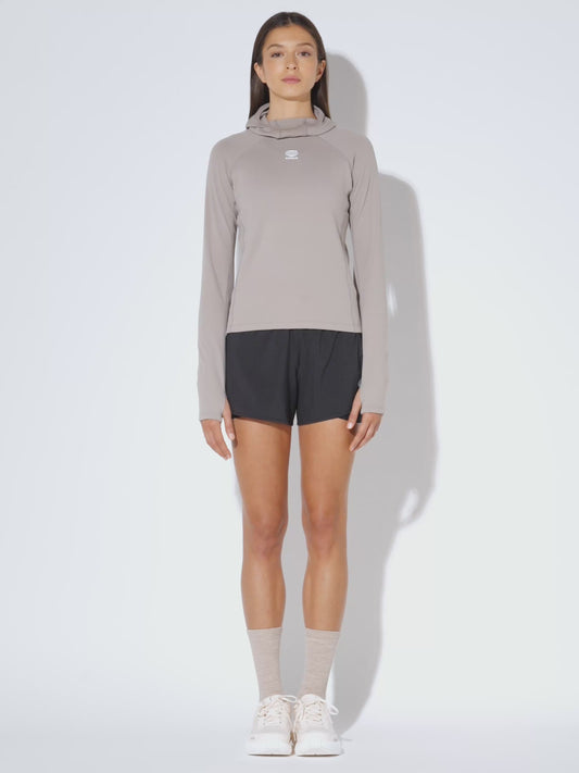 Running_Hoodie_Momentum_Fossil_women_2.mp4