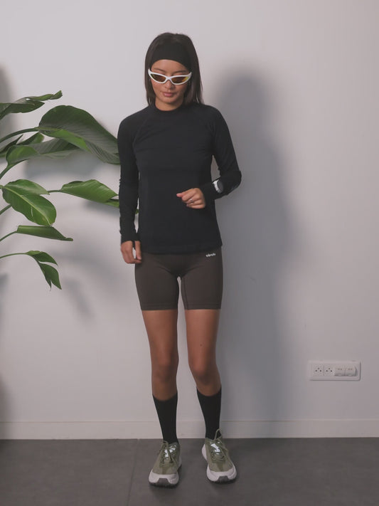 Manches_longues_endurance_onyx_black_2.mp4