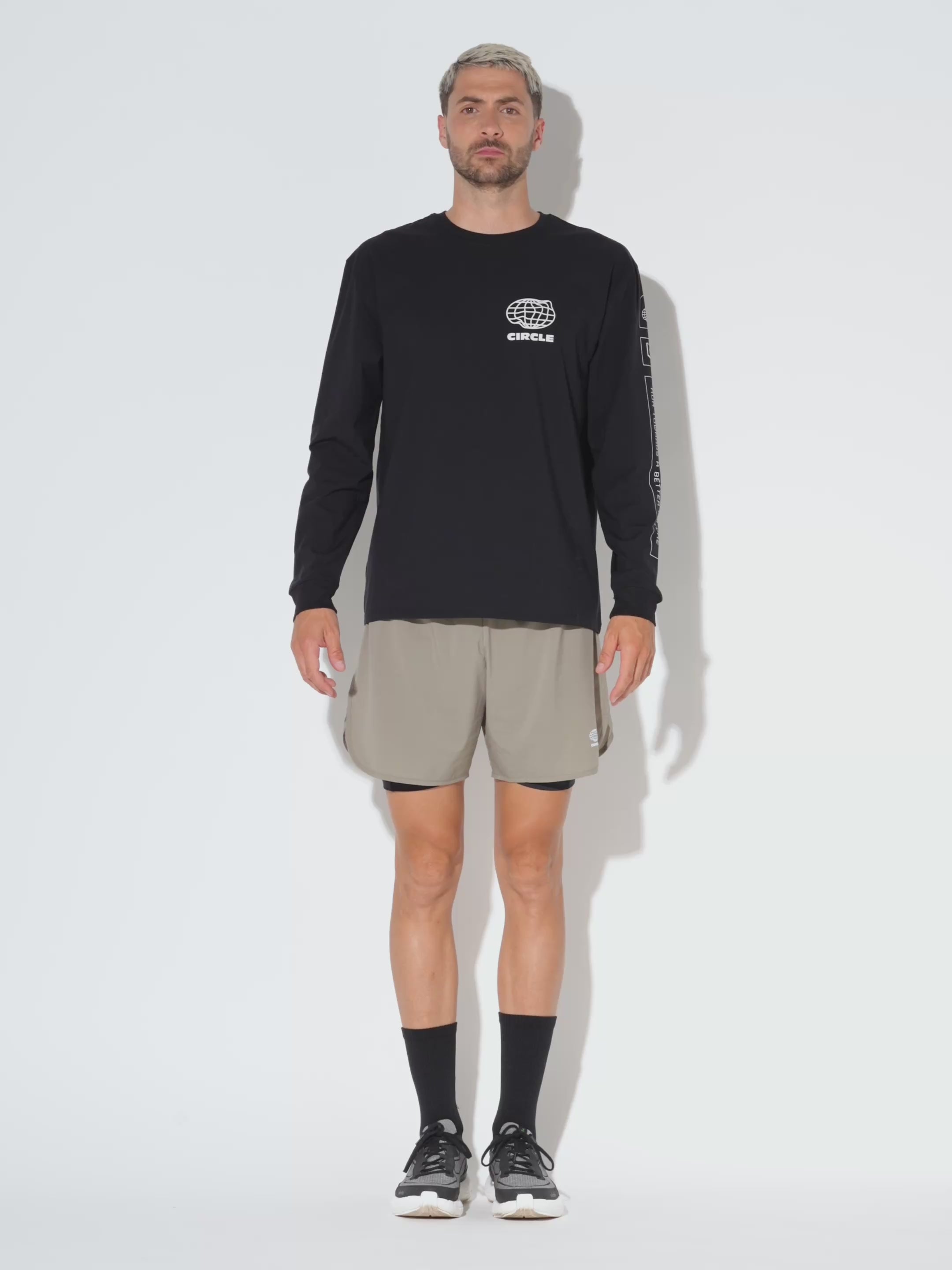 T-shirt_manches_longues_Feel_Good_CAF_2.0_onyx_black_moss_grey_men_2.mp4