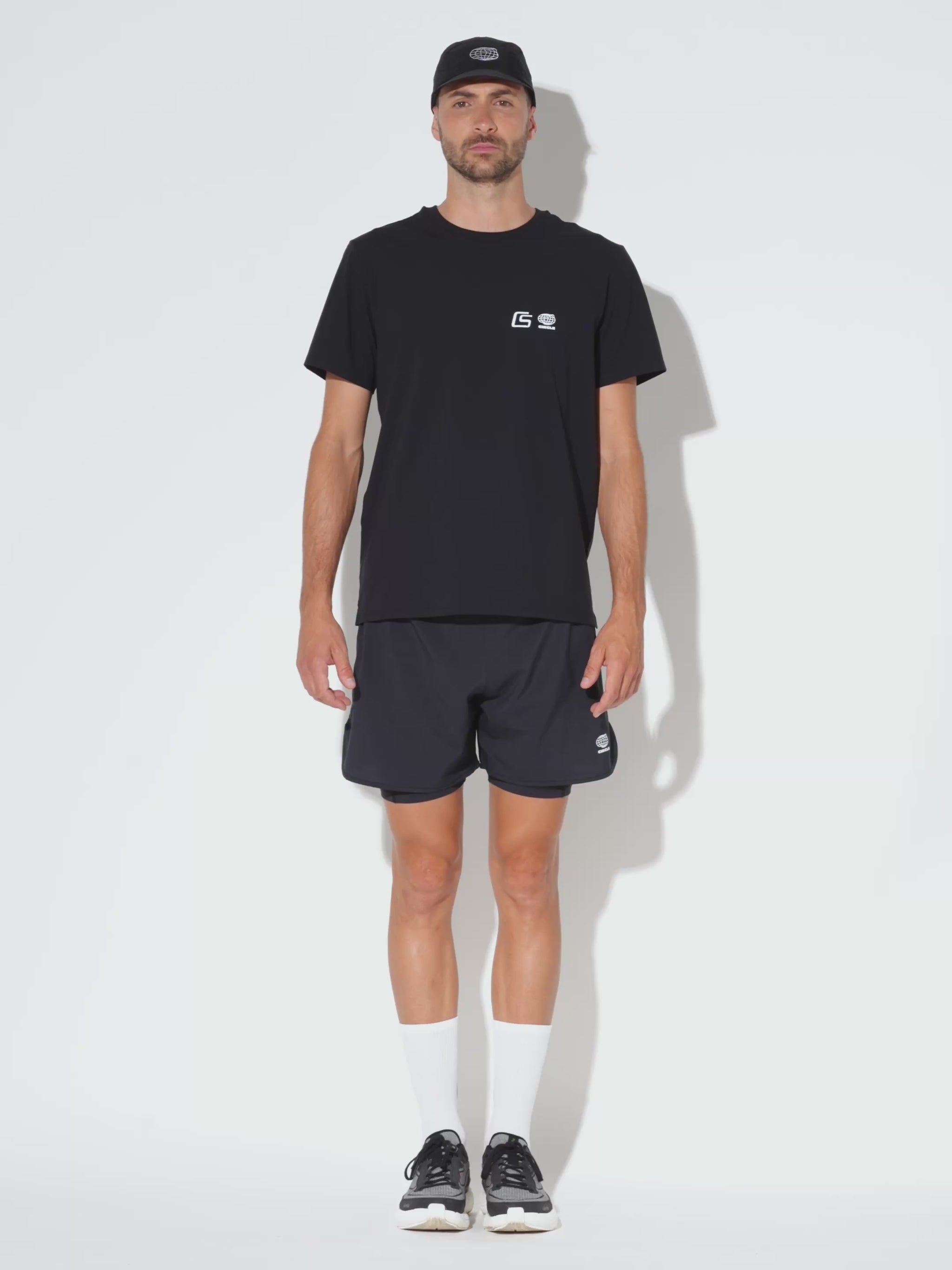 T-shirt_Agility_CASE_STUDYxCircle_onyx_black_men_2.mp4