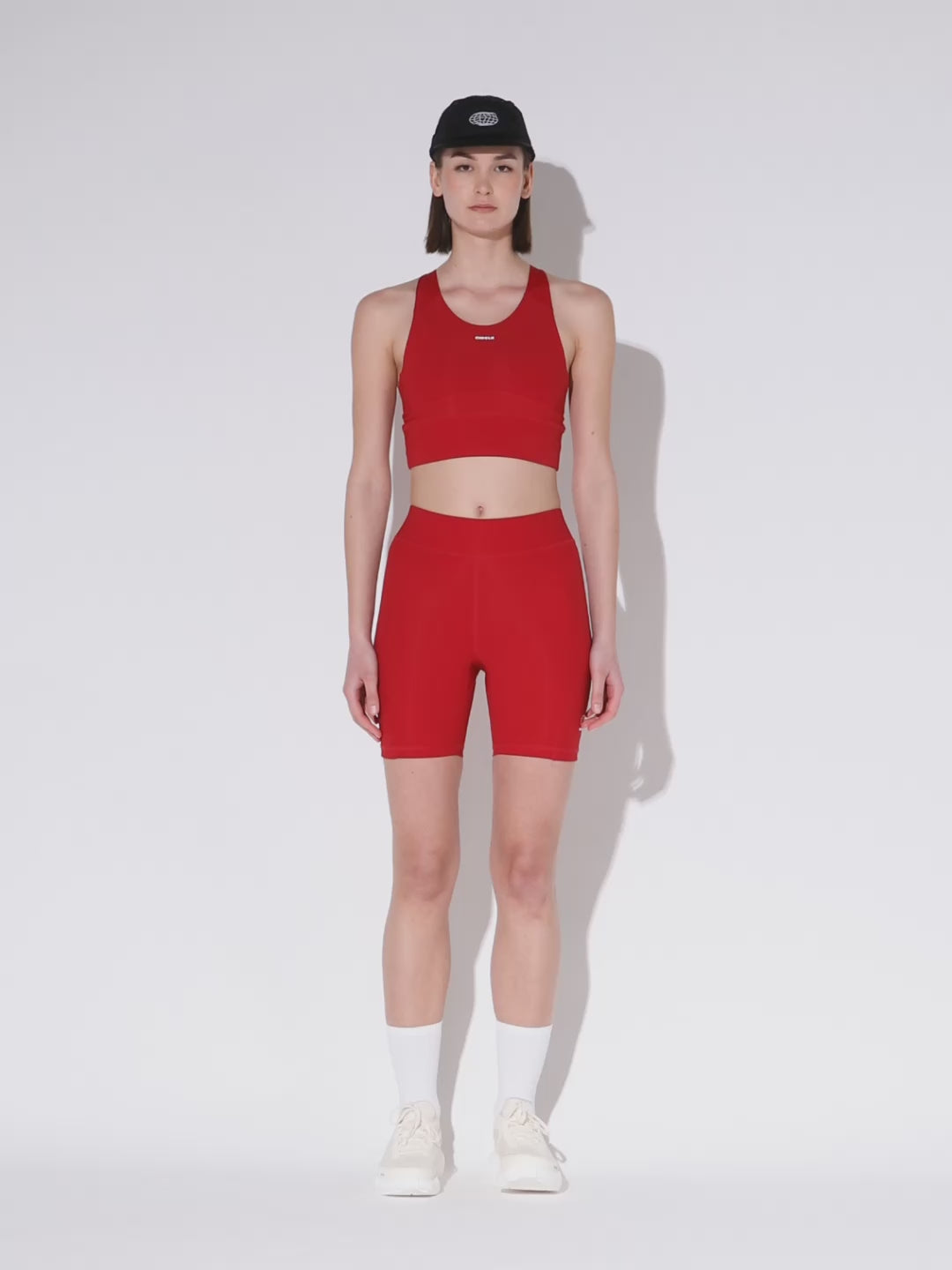 Brassière_Level_Up_cherry_red_2.mov