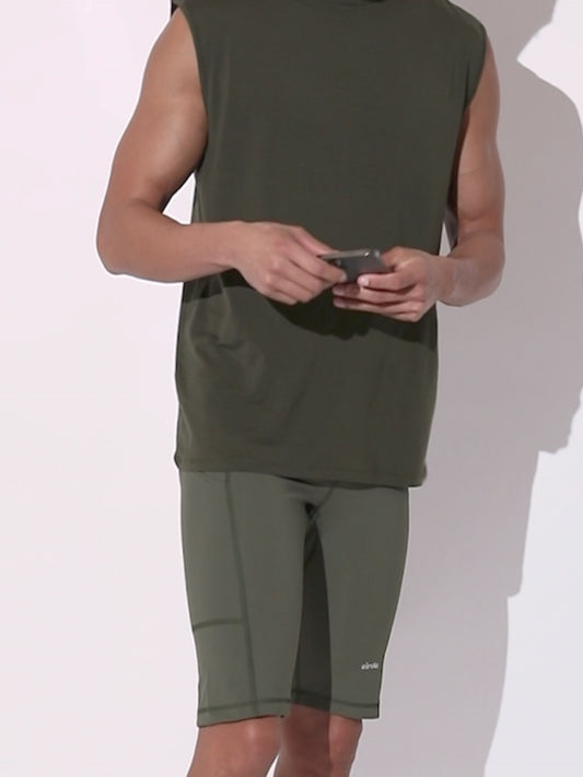 short_hit_the_road_moss_2.mp4