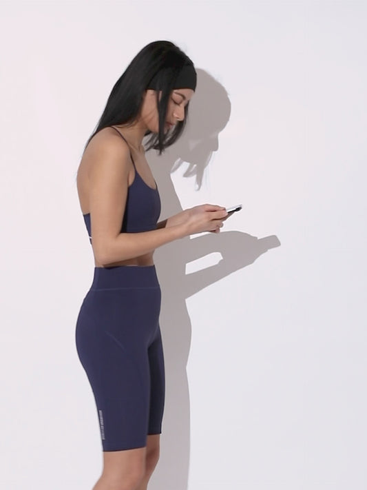 short_back_on_track_navy_2.mp4