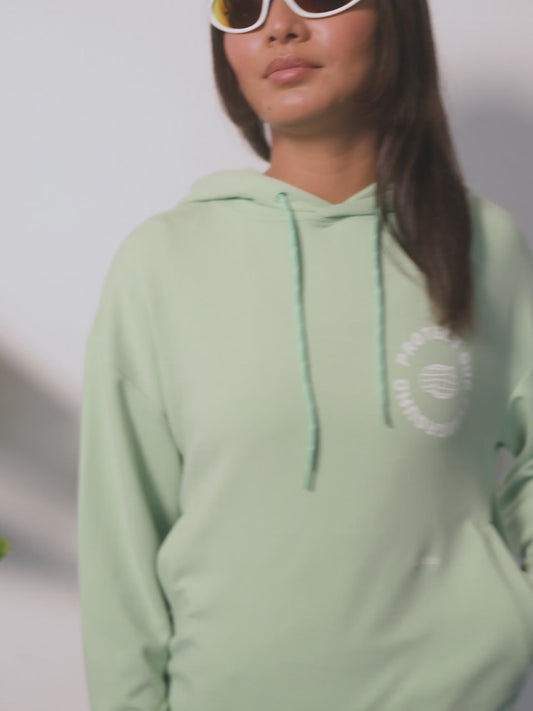 hoodie_get_lucky_sage_green_women_2.mp4